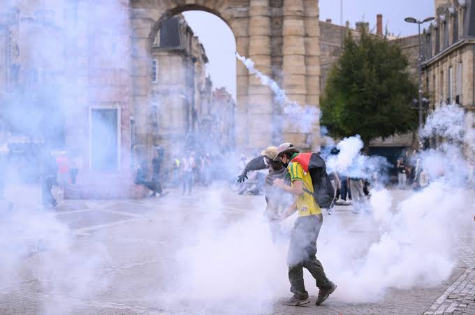 France pauses stun grenades at student protests as Lecornu promises a plan by month’s end